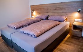 Gaestezimmer Duell